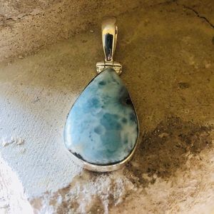 Larimer sterling silver pendant.
